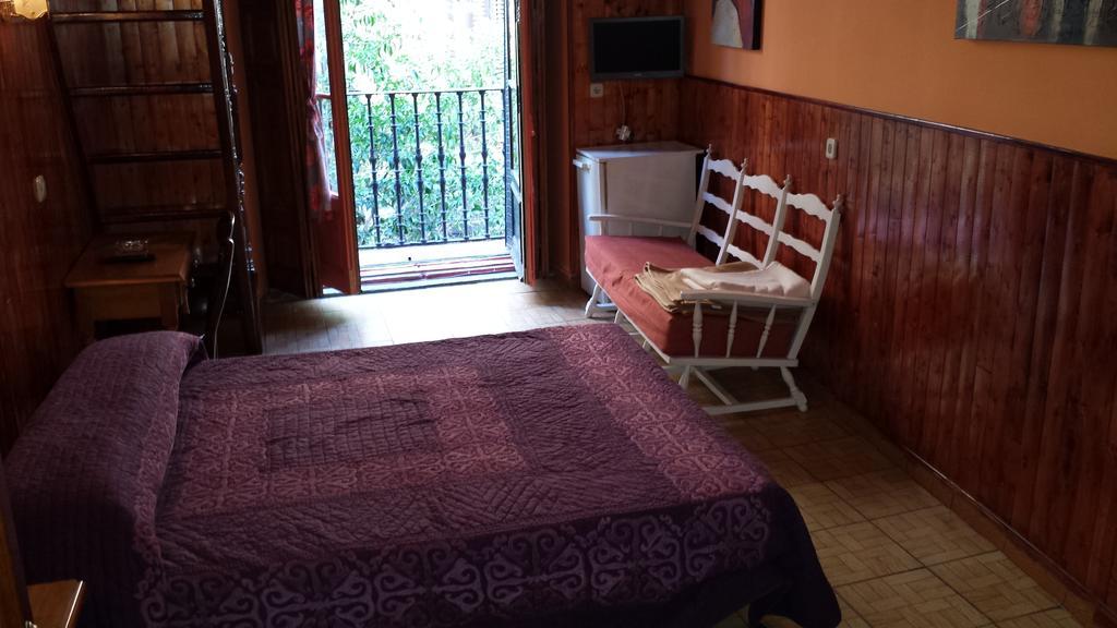 Hostal Rico Madrid Cameră foto