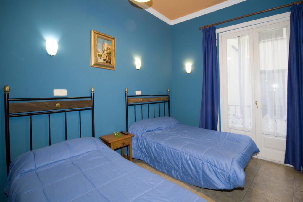 Hostal Rico Madrid Cameră foto